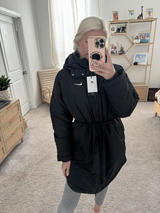 Nike naiste soe jope (2 foto / 5)