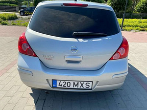 NISSAN TIIDA 1.5 78kw (4 foto / 4)