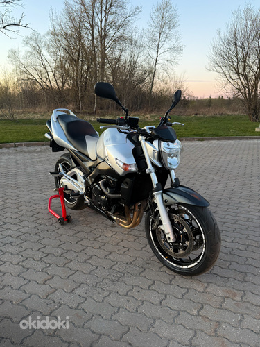 Suzuki GSR 600