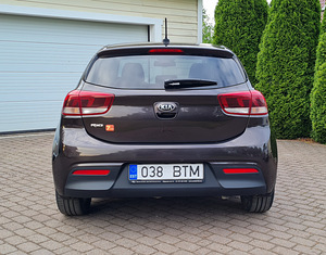 Kia Rio 1.4 73kW (8 foto / 15)