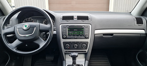 Skoda Octavia 1.2 77kW (10 foto / 14)