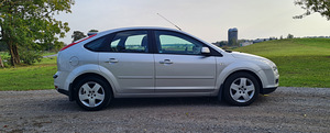 Ford Focus (3 фото из 15)