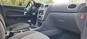 Ford Focus (13 фото из 15)