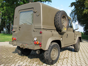 Land Rover Defender 90 Wolf 24V FFR RHD (4 foto / 15)