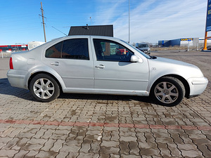 Volkswagen Bora VR6 4motion (4 foto / 10)