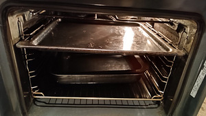 Духовой шкаф Whirlpool (2 фото из 3)