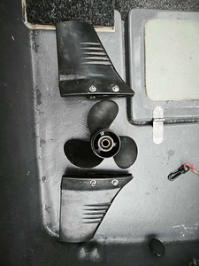 KIIRMÜÜK PAAT +MOOTOR + HAAGIS (8 foto / 10)