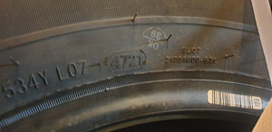 Suverehvid Sailun, UUED , 215-75-R16C (2 foto / 2)