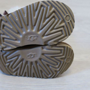 Оригинал! Сапоги UGG Bailey Bow s23,5 (4 фото из 6)