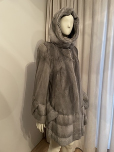 Шуба из норки (2 фото из 4)