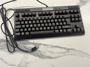 Corsair K63 (cherry mx red) klaviatuur (1 foto / 4)