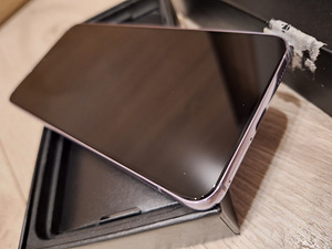 Samsung Galaxy S22 128Gb Purple (1 foto / 2)