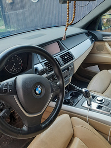 BMW X5 3.0sd 210kw (6 foto / 9)