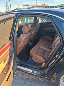 Audi a8 (9 foto / 10)