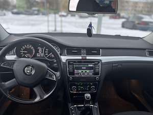 Skoda superb 2014 (6 фото из 13)