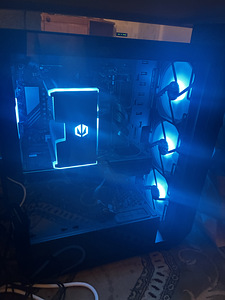 Mänguri/Gaming PC 7800X3D + 4070 (2 foto / 3)