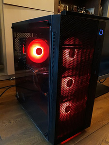 I7-4770k/16GB RAM/500GB SSD/2TB/GTX1060 6GB/Samsung 32" (3 foto / 3)