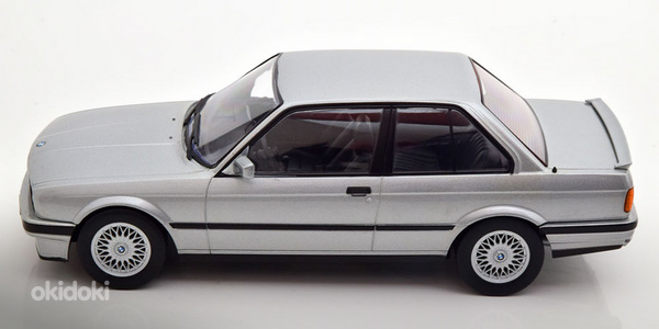 Модель автомобиля BMW E30 325i 1:18 (фото #4)