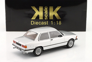 BMW E21 323i mudelauto 1:18 (3 foto / 9)