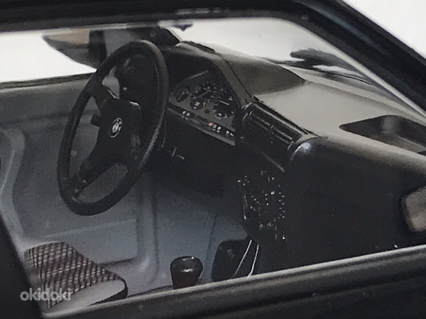 Модель автомобиля купе BMW E30 325I 1:18 (фото #5)