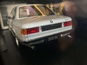 BMW E21 323 mudelauto 1:18 (4 foto / 9)