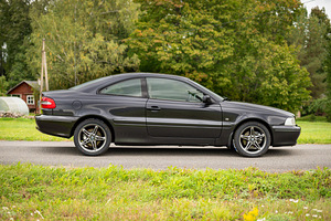 Мануал Volvo C70 T5 (6 фото из 15)