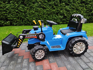 Laste elektriline traktor (3 foto / 3)