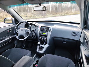 Hyundai Tucson 2.0 104kW 2007 (8 foto / 15)