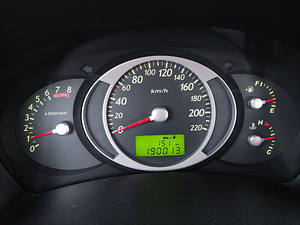 Hyundai Tucson 2.0 104kW 2007 (13 foto / 15)