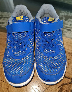 Кроссовки Nike s.34 (2 фото из 2)