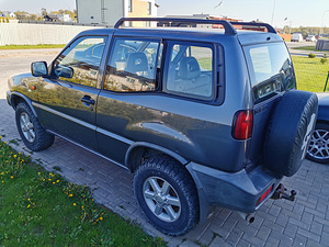 FORD MAVERICK 2,4L (3 foto / 12)