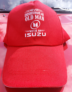 ISUZU 2,3 bens kastikas pikap pickup (6 foto / 8)