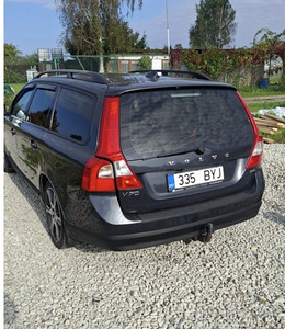 Volvo v70 2.4d 2009 automat (4 foto / 5)