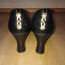 Pidulikud mustad kontsaga naiste kingad (foto #1)