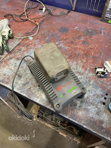 Ingersoll rand IQ v20 aku ja laadija