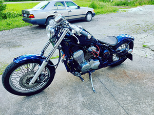 Honda VT600 Bobber (2 foto / 9)