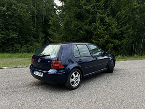 Volkswagen Golf 4 GTI 2.3 110kw Recaro. (5 foto / 11)
