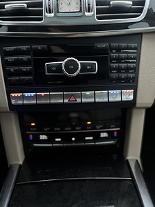 Mercedes-Benz E350 4matic (11 foto / 13)