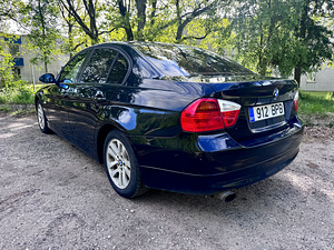 BMW 320i automaat, reg makstud (4 foto / 14)