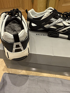 BALENCIAGA размер 45, оригинал (4 фото из 9)