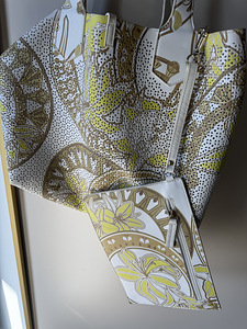 VERSACE (5 foto / 6)