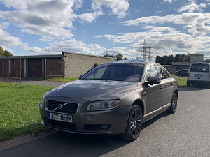 Volvo s80 2,4 d5 136kw 185hp 2007 keyless (3 foto / 8)