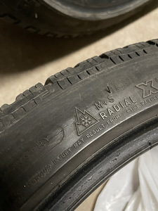 Ламель шины Michelin Pilot Alpin M+S 225/40/18 (7 фото из 7)