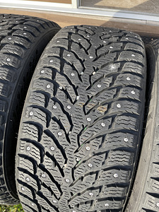 225/45/17 Nokian Hakkapeliitta 9 naastrehvid 8mm (3 foto / 7)