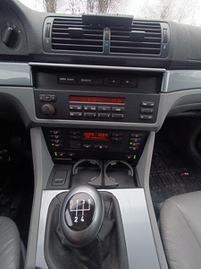BMW E39 523i 2.5 R6 M52 125kW (15 foto / 15)