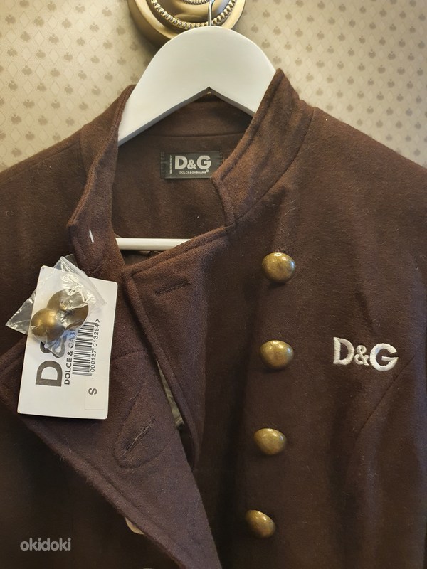 Uus mantel D&G, suurus S (foto #1)