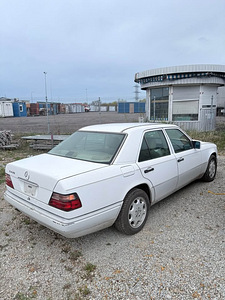 Продается MB W124 E420 1996 (1 фото из 6)