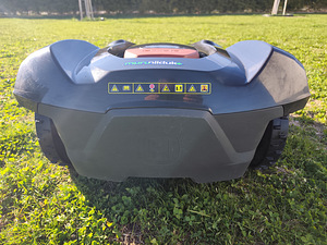 Robotniiduk Husqvarna Automover 330X (4 foto / 10)