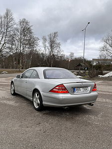 Mercedes-Benz CL500 (2 фото из 10)