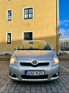 Toyota Corolla Verso 2.2 Diesel 100kw 2009 (2 foto / 13)